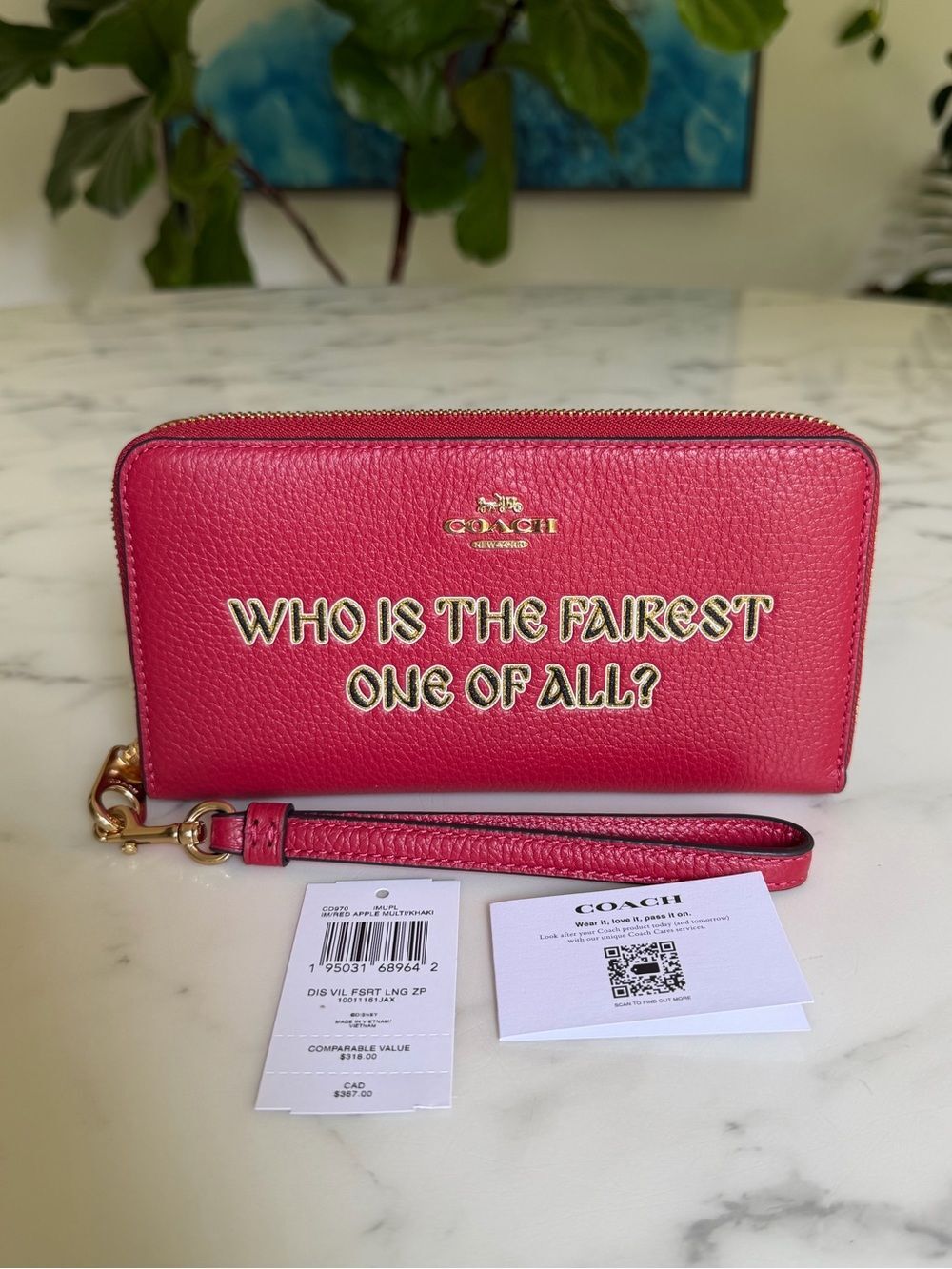 NWT Disney X Coach Long Zip Around Wallet w/Who Is The Fairest One Of All Motif - Picture 2 of 14